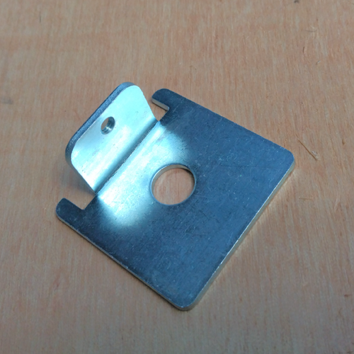 スチール書架KCJAの金属製ベース基礎の写真